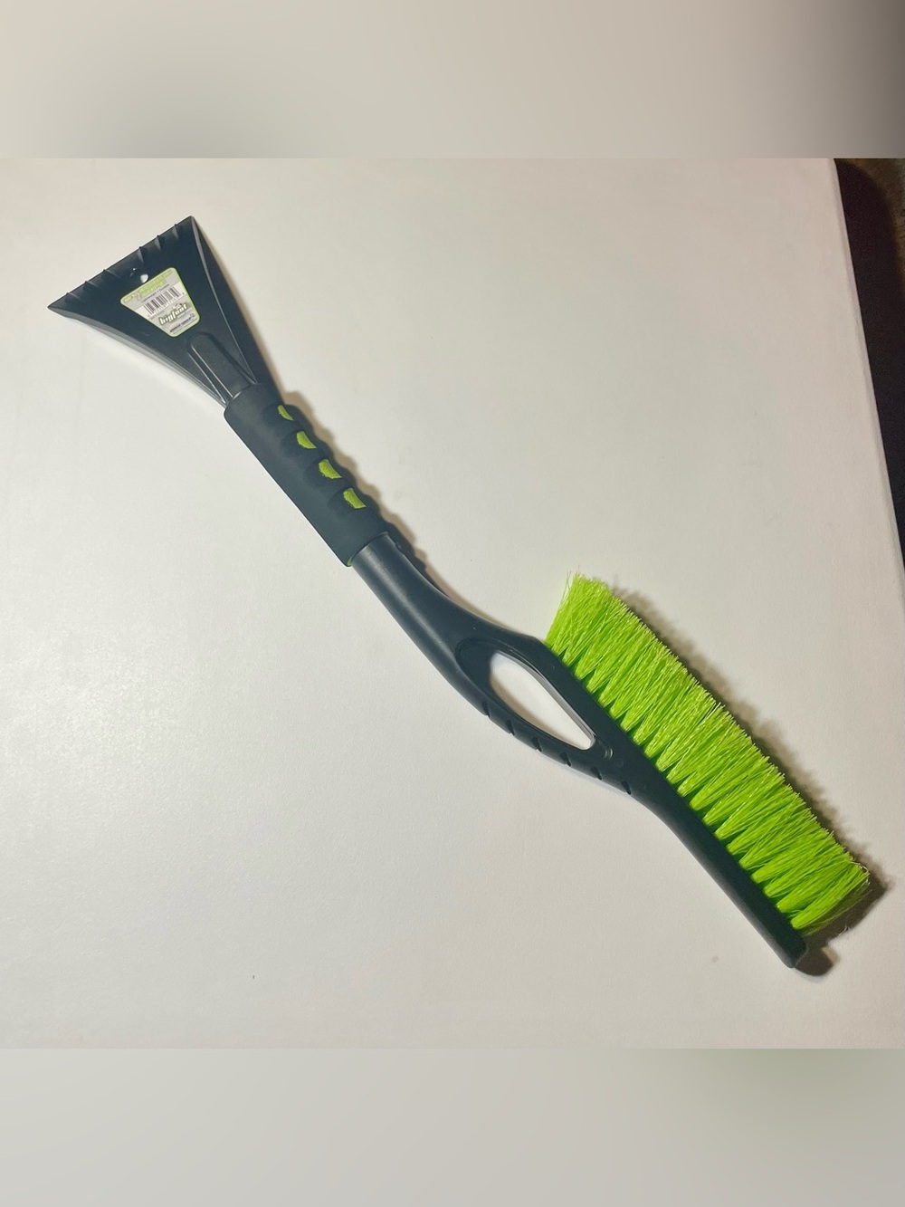 23.25” Snow Brush and Scraper Lightweight Durable Bigfoot Snow Tools NWT Grip